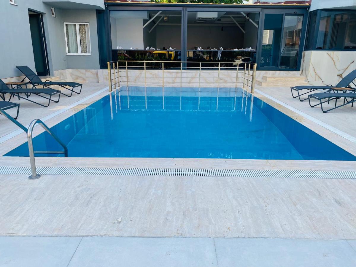 Q Business Hotels Анталия Екстериор снимка